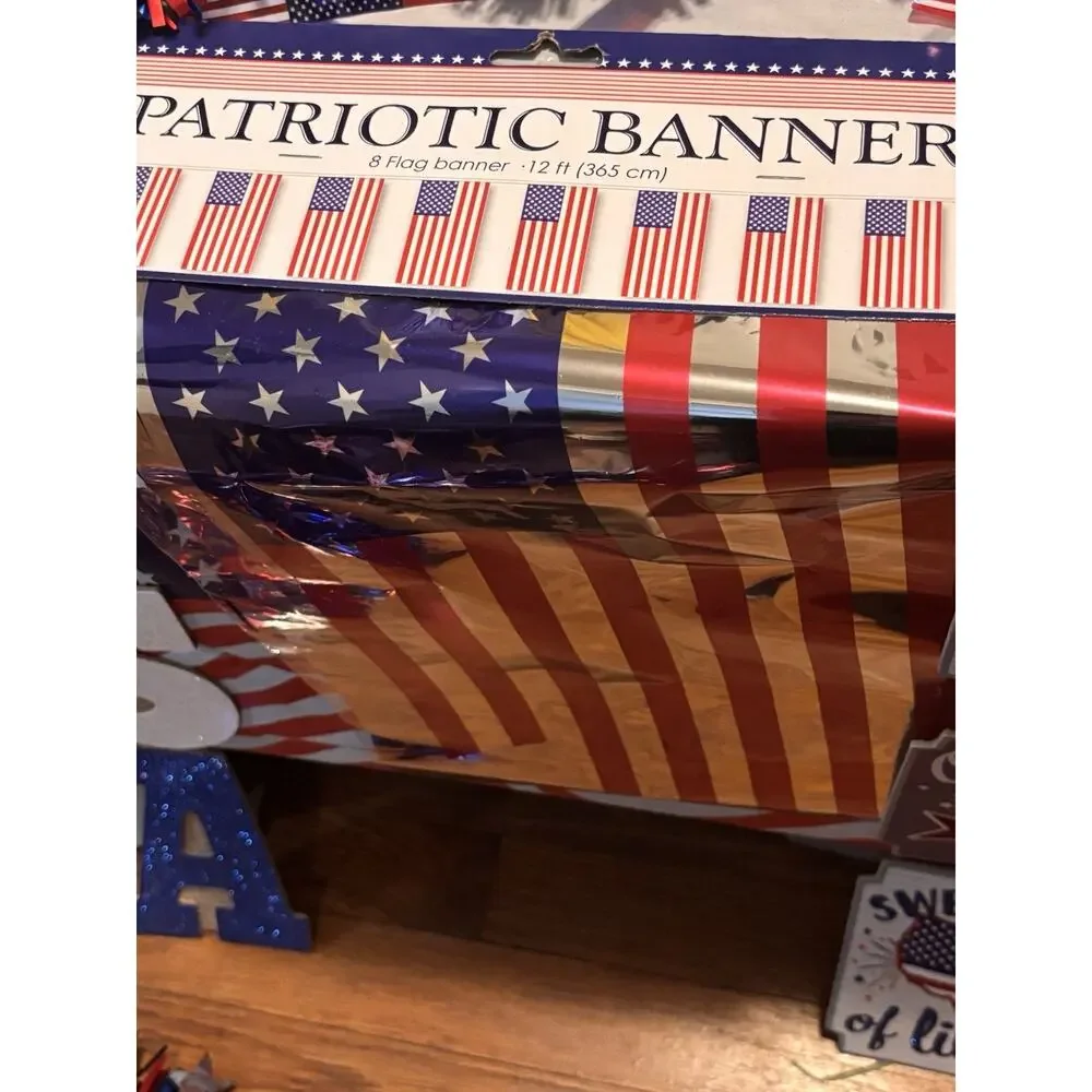 4TH OF JULY,Silver Foil Patriotic Banner With 8 Flags 12 FT SHIPS FREE
